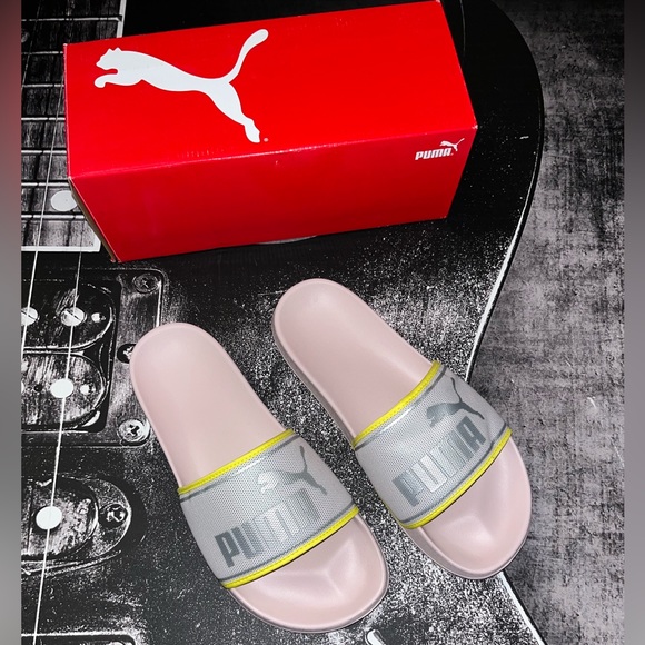 NIB Puma Slides - Picture 3 of 7